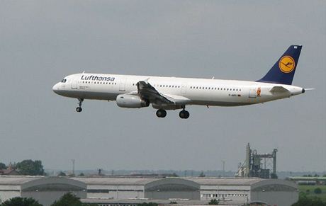 Lufthansa by mohla bhem letoního roku nabrat a tyi tisíce nových zamstnanc.