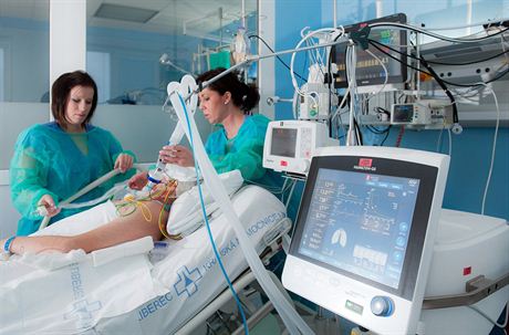 Liberecká nemocnice má nové moderní pístroje na lébu pacient po mrtvicích.