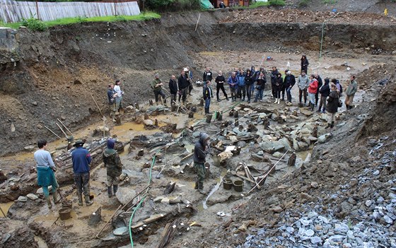 Pi záchranném výzkumu v Suché Rudné objevili archeologové unikátní stedovké...