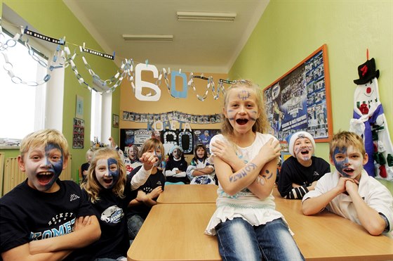 edesáté narozeniny legendární Komety oslavily i dti ze základní koly v Ivani.