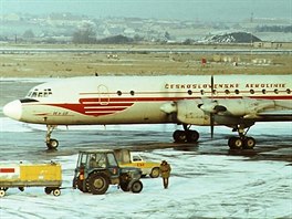 Iljuin Il-18 byl první turbovrtulový a také první tymotorový stroj SA. Ty...