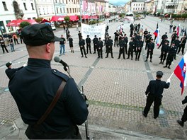 Archivn snmky zobrazuj jednu z akc Kotlebovy strany Nrodn pospolitost.