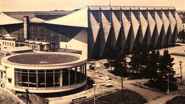Zimn stadion na tefnikov nmst v Plzni asi v roce 1975.