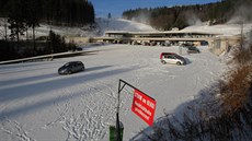 Rakouský areál Hochficht proel ped nastávající sezonou rozsáhlou pestavbou. Její hlavní ástí je budova se zázemím pro návtvníky.