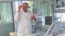 Pednosta neurochirurgické kliniky FN v Plzni Jií Polívka.