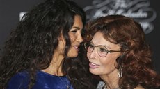 Manelka éfa spolenosti Pirelli Afef Jnifenová a hereka Sophia Lorenová (21....