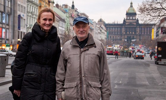 Boris Gulko a Viktorija Cmilyteová si ped odjezdem do Podbrad jet stihli