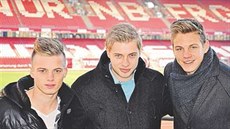 Generální ředitel Příbrami Petr Větrovský (uprostřed) s hráči Štěpánem Hlinkou... Generální ředitel Příbrami Petr Větrovský (uprostřed) s hráči Štěpánem Hlinkou...