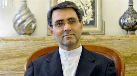 Íránský chargé d'affaires v Praze Gholam Réza Deríkvand.