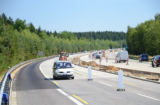 První rok opravy dálnice D1.