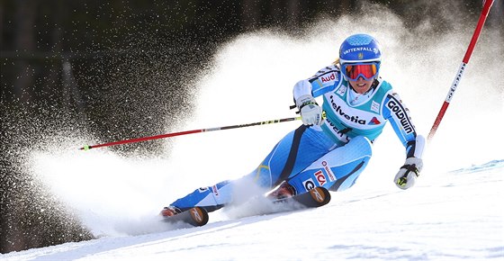 OBLAKA SNHU. védská lyaka Jessica Lindellová-Vikarbyová na obím slalomu