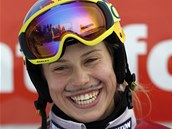 HOLKA KNRAT. esk snowboardcrosaka Eva Samkov se raduje v cli zvodu...