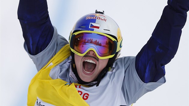 VYHRLA JSEM! esk snowboardcrosaka Eva Samkov se raduje v cli zvodu Svtovho pohru v rakouskm Montafonu.