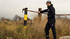 Zepředu a z boku uděláte i v černém provedení spoustu parády. Zepředu a z boku uděláte i v černém provedení spoustu parády.