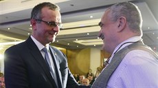 Karel Schwarzenberg obhájil 8. prosince v Praze post předsedy na celostátním... Karel Schwarzenberg obhájil 8. prosince v Praze post předsedy na celostátním...