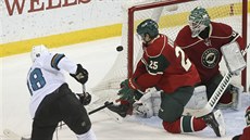 Tomá Hertl zahájil sezonu v NHL skvle, má vak zdravotní potíe