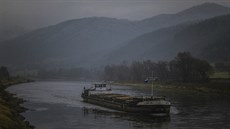 Nova České loděnice, loď, stavba, Děčín (4. prosince 2013, Děčín). Nova České loděnice, loď, stavba, Děčín (4. prosince 2013, Děčín).