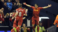 KDO TU UMÍ? Luis Suarez nastřílel za Liverpool čtyři góly proti Norwichi. KDO TU UMÍ? Luis Suarez nastřílel za Liverpool čtyři góly proti Norwichi.