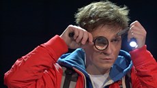 Autistu v Podivném případu se psem hraje Vojtěch Blahuta. Autistu v Podivném případu se psem hraje Vojtěch Blahuta.