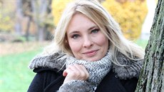 Někdejší herečka a Jeskyňka z Básníků Adriana Romanová Někdejší herečka a Jeskyňka z Básníků Adriana Romanová