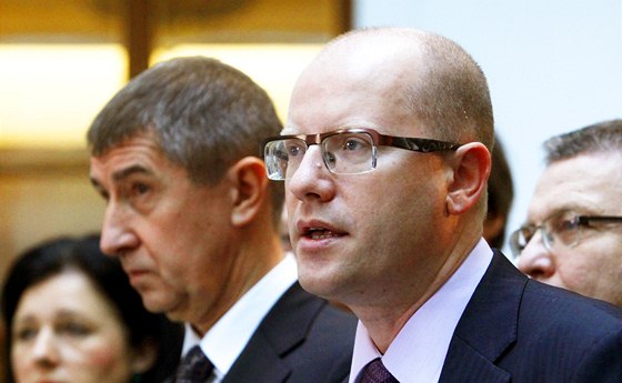 Andrej Babi a Bohuslav Sobotka pi tiskové konferenci, na které pedstavují