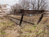 Konec trati na Chrudim. V Pardubičkách se trať stočí na jih, ale u Nemošic... Konec trati na Chrudim. V Pardubičkách se trať stočí na jih, ale u Nemošic...