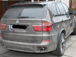 Policie objevila na Krlovhradecku dly z odcizench aut z Nmecka i kraden...