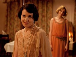 Elizabeth McGovernová v seriálu Panství Downton (2010)