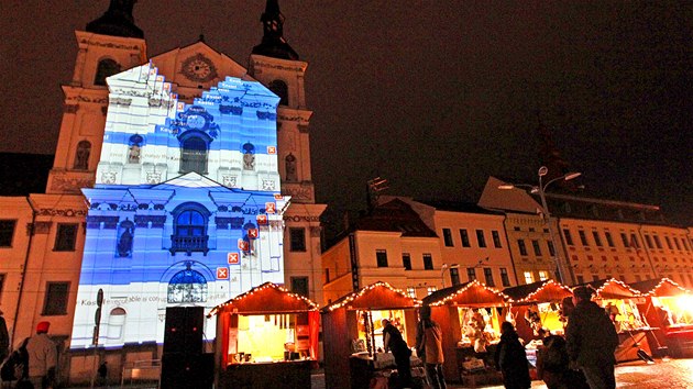 Soust oslavy Bosch Diesel byla i projekce na budovu kostela sv. Ignce v Jihlav. (9. prosince 2011)