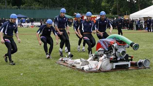 et reprezentanti v hasiskm sportu pi jedn z discipln.