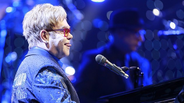 Elton John vystoupil 18.12. 2013 v prask O2 arn.