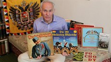 Jihlavský badatel, historik a sběratel Vilém Wodák s částí své kolekce... Jihlavský badatel, historik a sběratel Vilém Wodák s částí své kolekce...