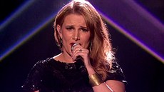 Vítězka britského X Factoru zpívala před soutěží vězňům. Vítězka britského X Factoru zpívala před soutěží vězňům.