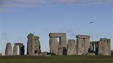 Památka Stonehenge ročně přitahuje na milion návštěvníků. Památka Stonehenge ročně přitahuje na milion návštěvníků.