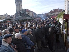 Primátor lidem popál Veselé vánoce. Odpovídal ale i na jejich dotazy. Slíbil...