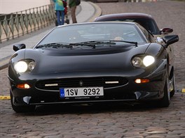 Jaguar XJ220