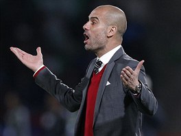 Trenér Bayernu Mnichov Pep Guardiola projevil bhem finále MS klub proti Raja...