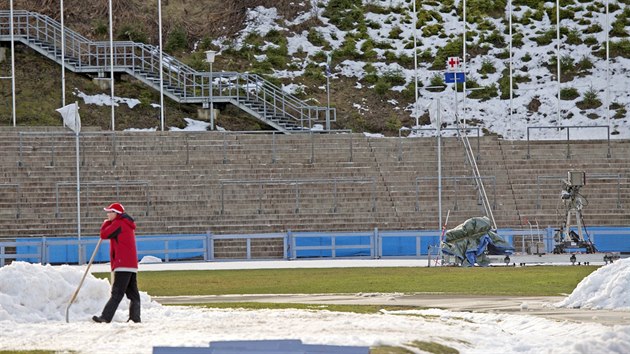 Na startu Tour de Ski v nmeckm Oberhofu je sp zeleno a hndo ne blo.