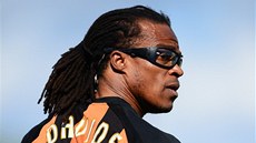 Edgar Davids coby hrající trenér anglického Barnetu Edgar Davids coby hrající trenér anglického Barnetu