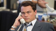 Leonardo DiCaprio ve filmu Vlk z Wall Street z roku 2013