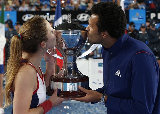 Alize Cornetová a Jo-Wilfried Tsonga s Hopmanováým pohárem.