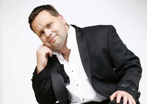 Paul Potts vystoupil ped eským publikem poprvé, v Praze u ovem byl. Natáel zde album práv s eským národním symfonickým orchestrem.