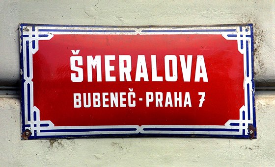 Cedule s názvy praských ulic se sjednotí. (Ilustraní snímek)