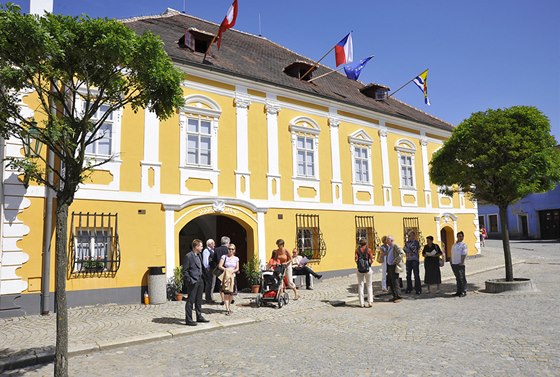 Stezka zaíná v Brtnici, kde mohou návtvníci zajít do rodného domu architekta Josefa Hoffmanna.