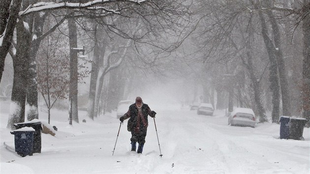 Siln vtr vak vnmn chladu zvrazuje. Podle meteorolog tak bude mt mrz v kombinaci s vtrem inek vce ne minus 50 stup Celsia, pestoe namen teplota nen tak nzk. Podle odbornk mohou za takovch podmnek na nechrnnch stech tla bhem pouhch nkolika minut vzniknout omrzliny.