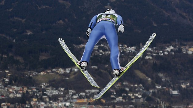 Jakub Janda skáe v Innsbrucku.