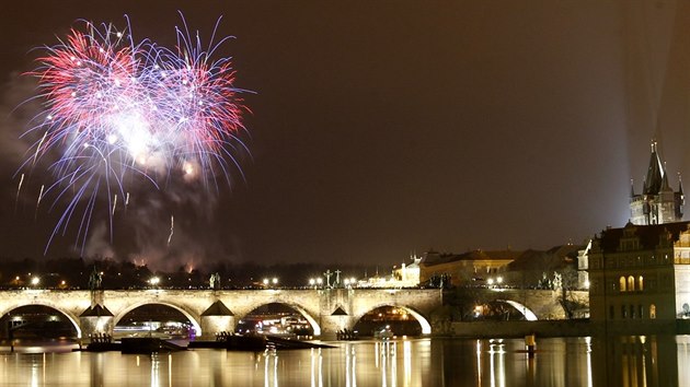 Novoron ohostroj nad Prahou 1. ledna 2014