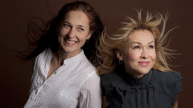 RODINA POD LUPOU: Kateřina Hrachovcová se sestrou Alenou