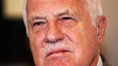 Bývalý prezident Václav Klaus je proti bourání lustraního zákona, spor premiéra s hlavou státu o ministry vnímá jako standardní vc.