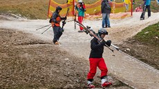 Na Nový rok 2014 čekala na lyžaře v Janských Lázních mlha a 30 centimetrů... Na Nový rok 2014 čekala na lyžaře v Janských Lázních mlha a 30 centimetrů...